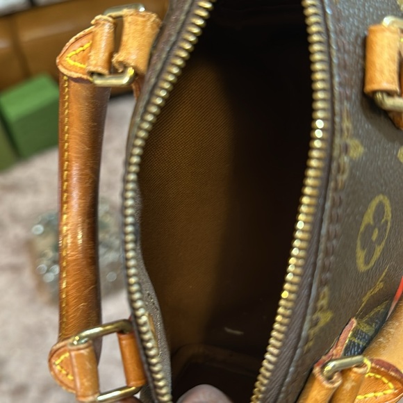 Louis Vuitton, mini nano - Picture 9 of 9